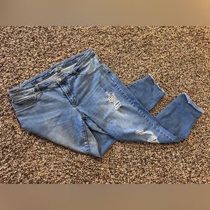 Universal Thread Size 16 WR Skinny Destructed Jeans - Light Wash (Stretchy!)